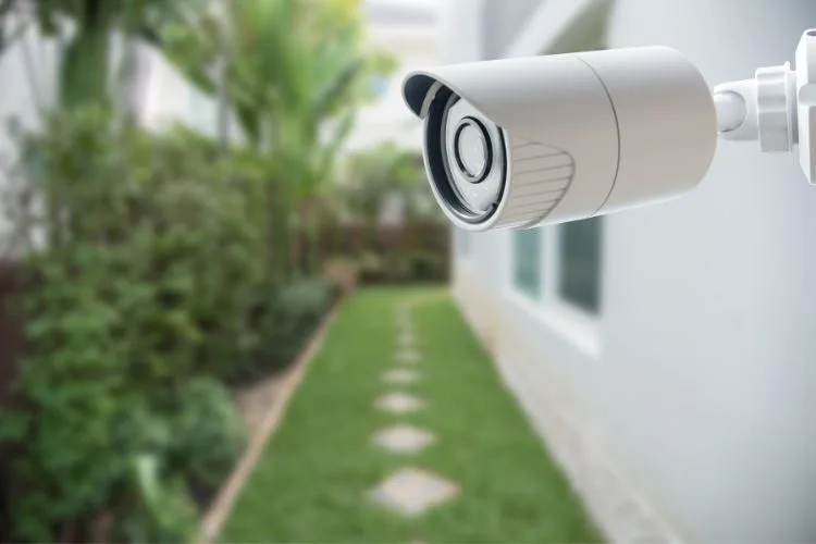 5 Major Benefits of Using Security Cameras on Multi-Family Properties and Apartment Buildings